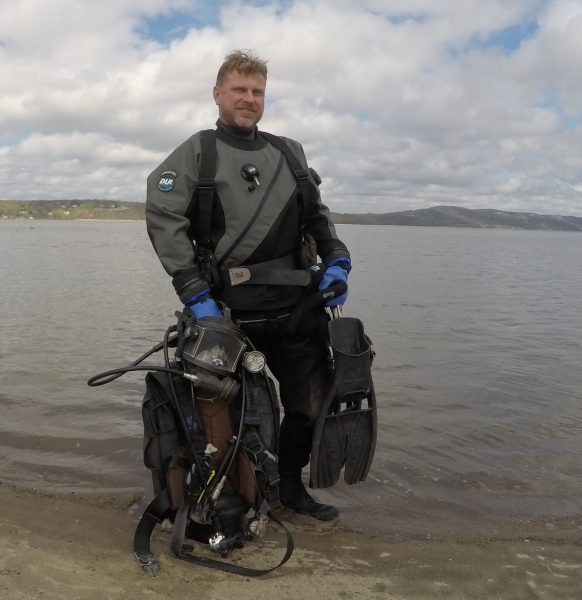 Marine Diving Service - Salvage Diver - Recovery Diving - Salvage