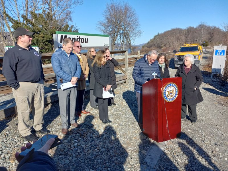 Schumer Vows Federal Aid to Make Metro-North Grade Crossings Safer ...